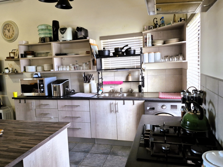 3 Bedroom Property for Sale in Harbour Lights Western Cape